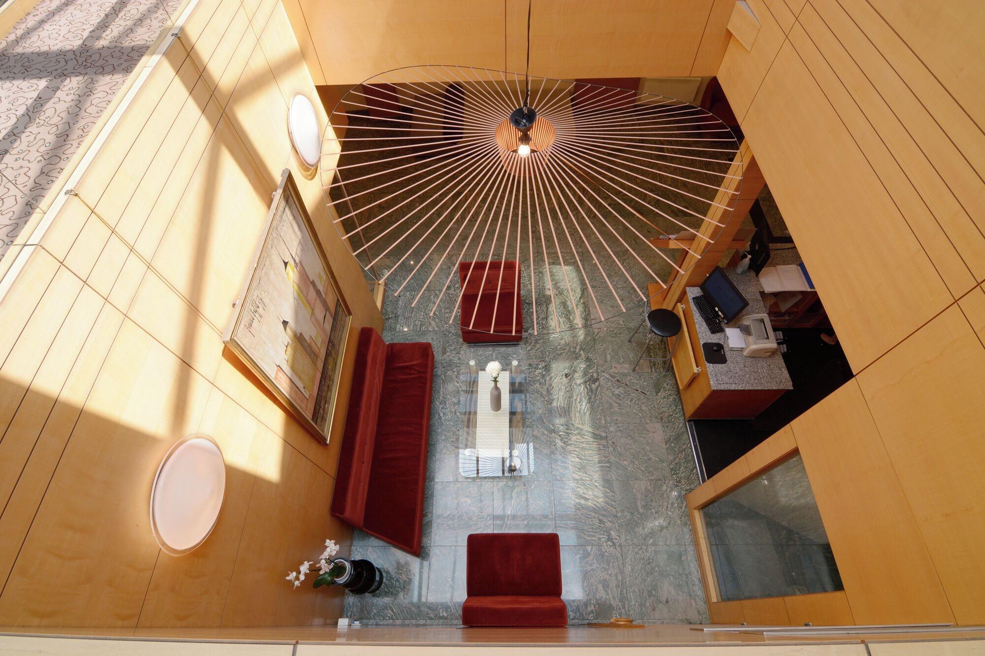 Vista Lobby Le patio Bastille