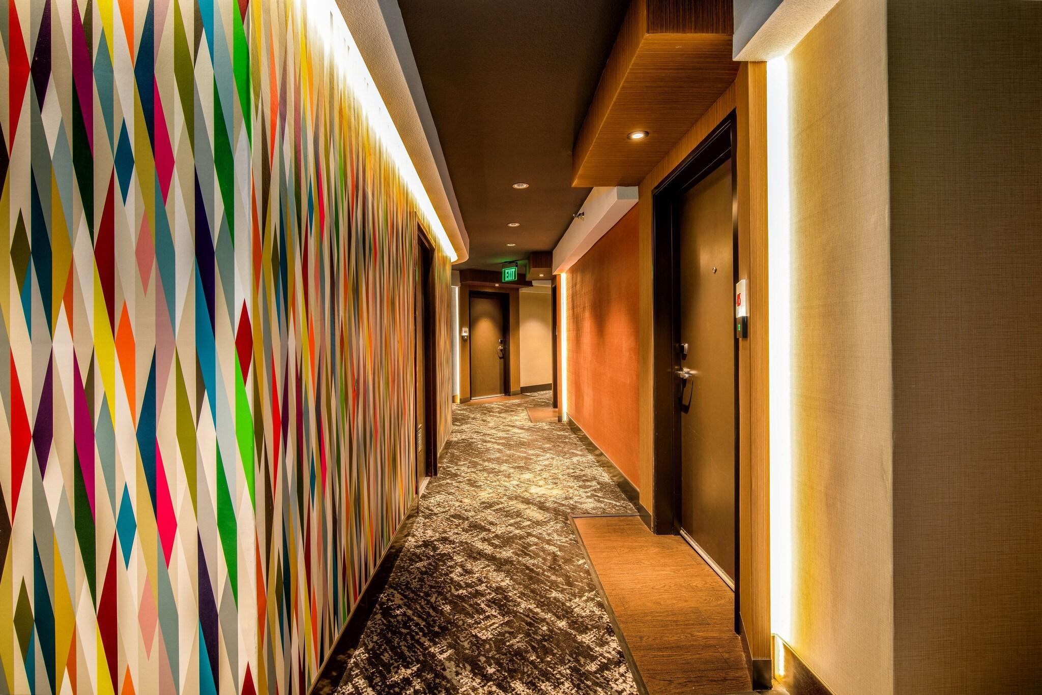 Vista Lobby Century Park Hotel
