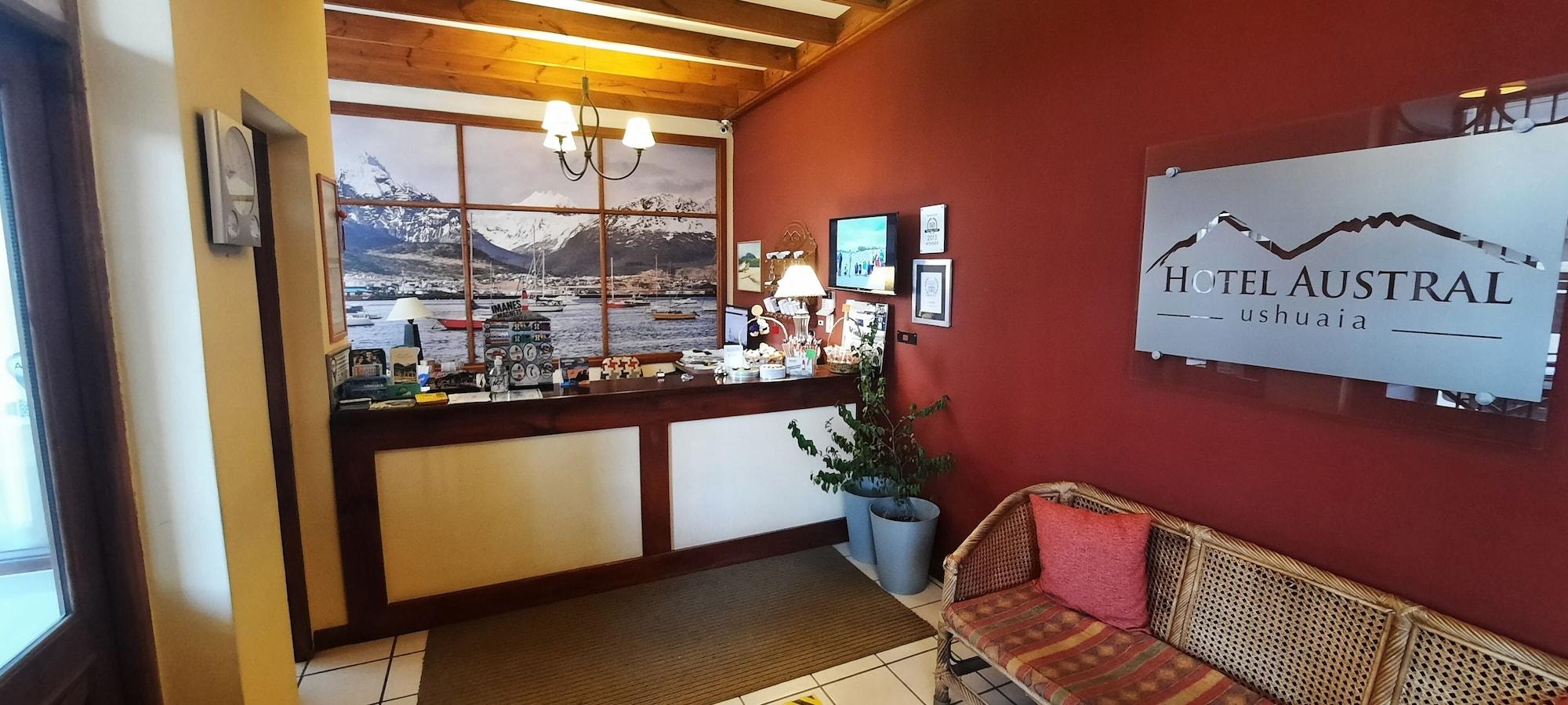 Vista Lobby Deptos Ushuaia Centro by Hotel Austral