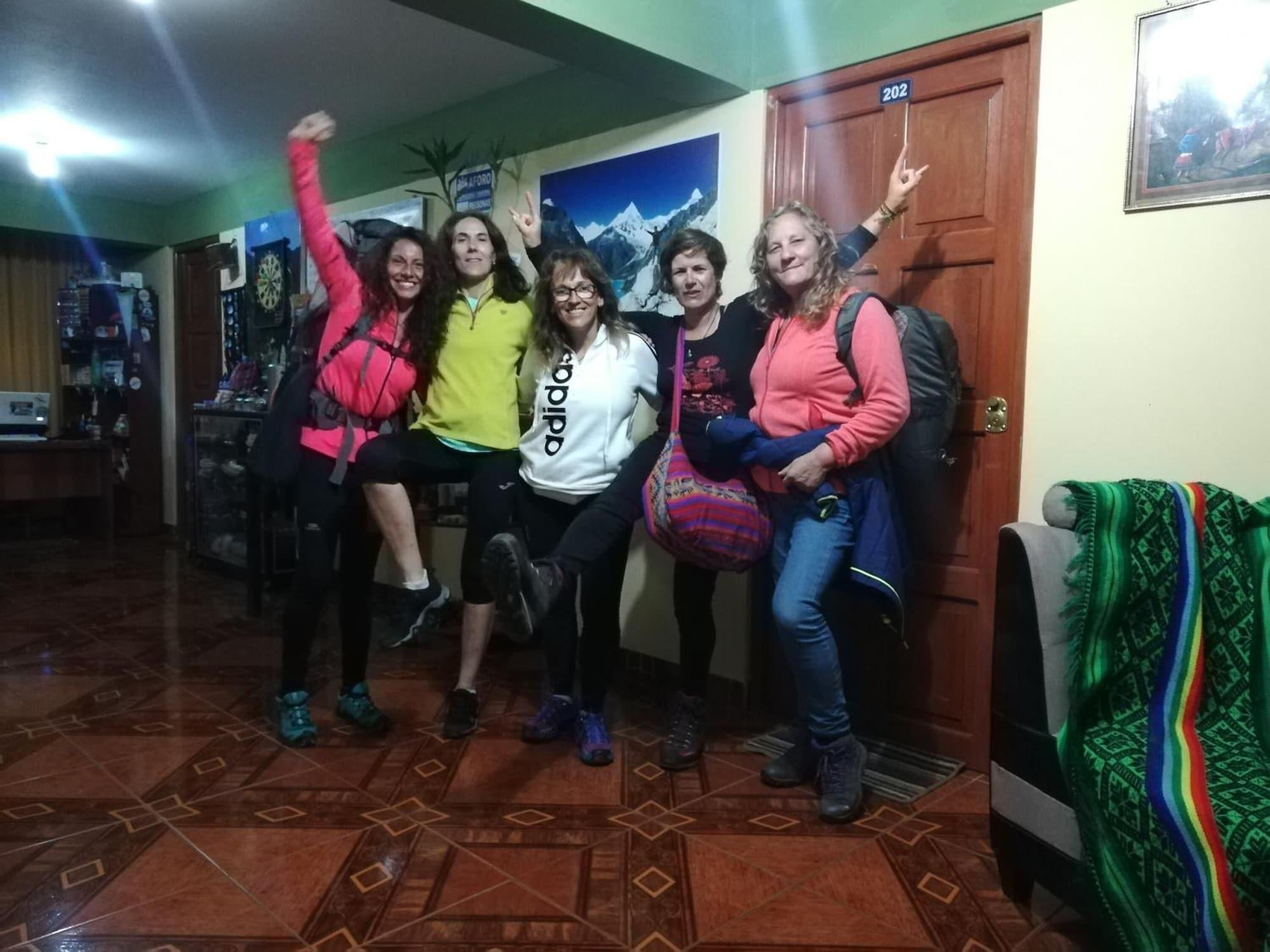 Gimnasio Artesonraju Hostel Huaraz