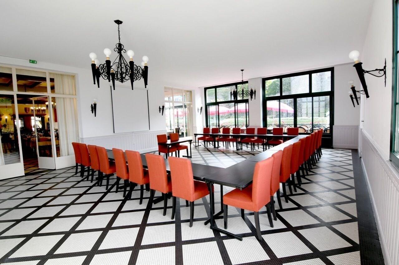 Sala de Reuniones Logis Hotel du Chateau