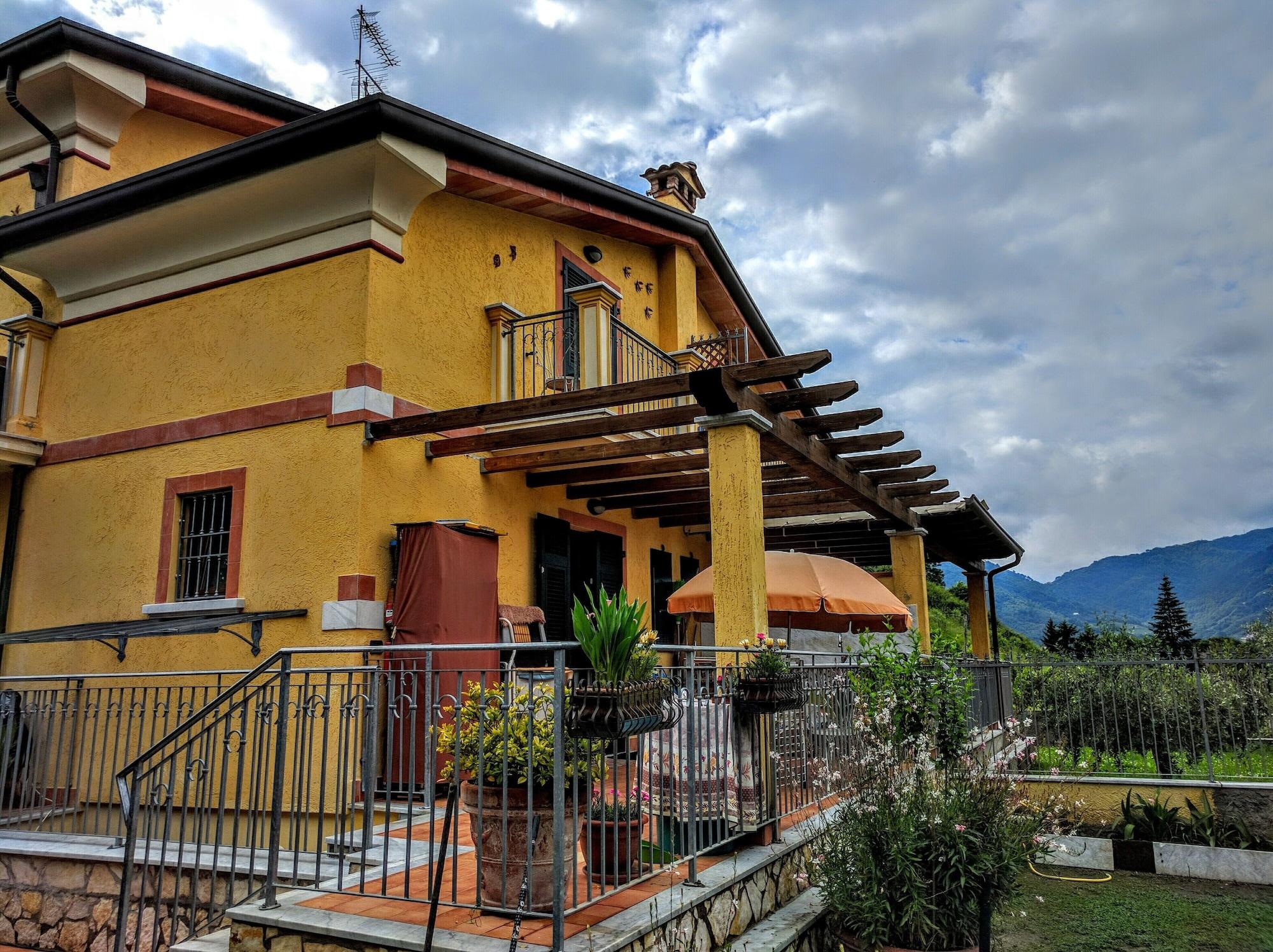 Vista Exterior Sally's B&B