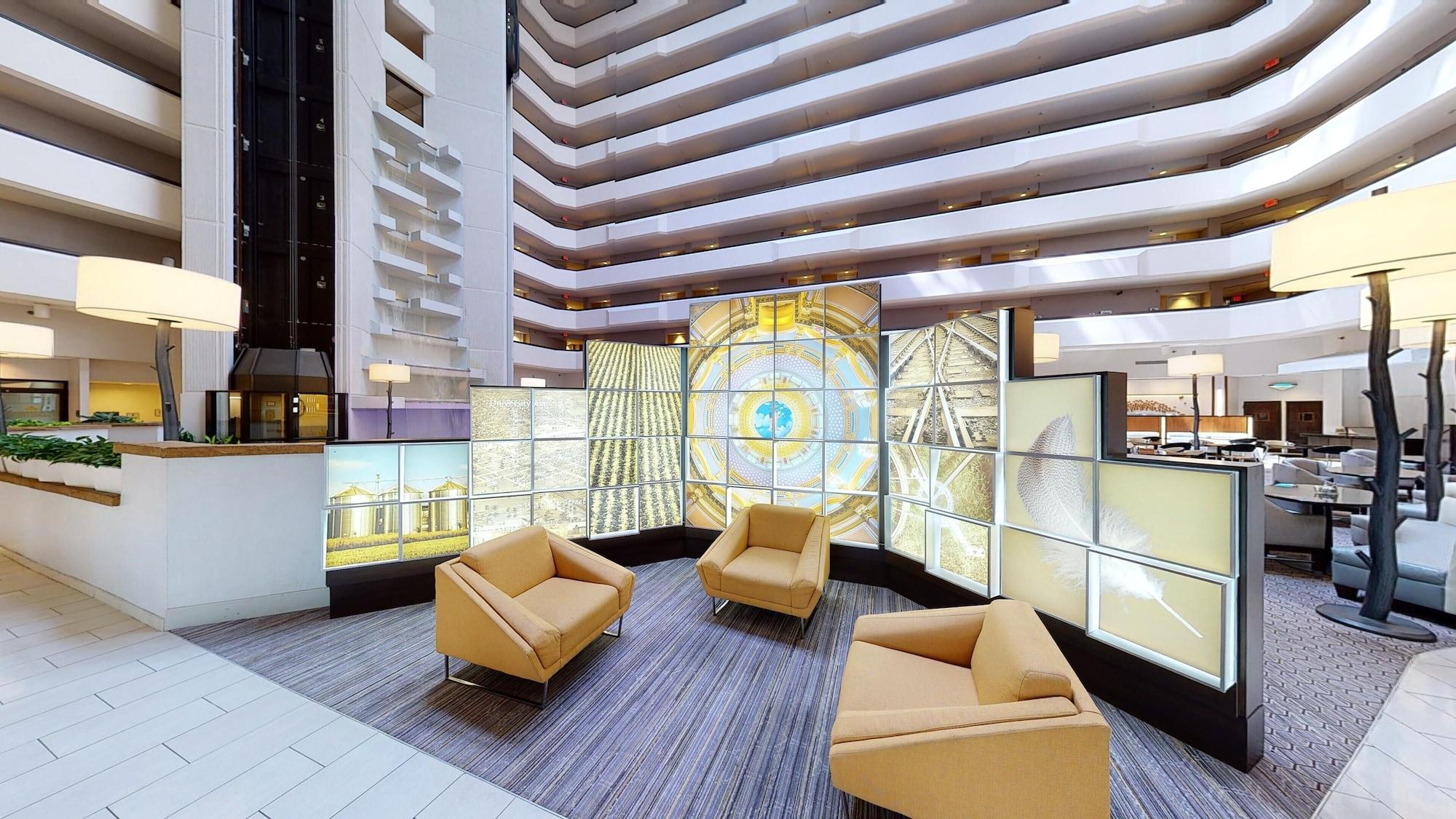 Vista Lobby Sheraton West Des Moines Hotel