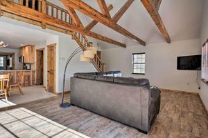 Alquiler Vacacional - Luxury Cabin w/ Pond, Working Ranch Near Nevada