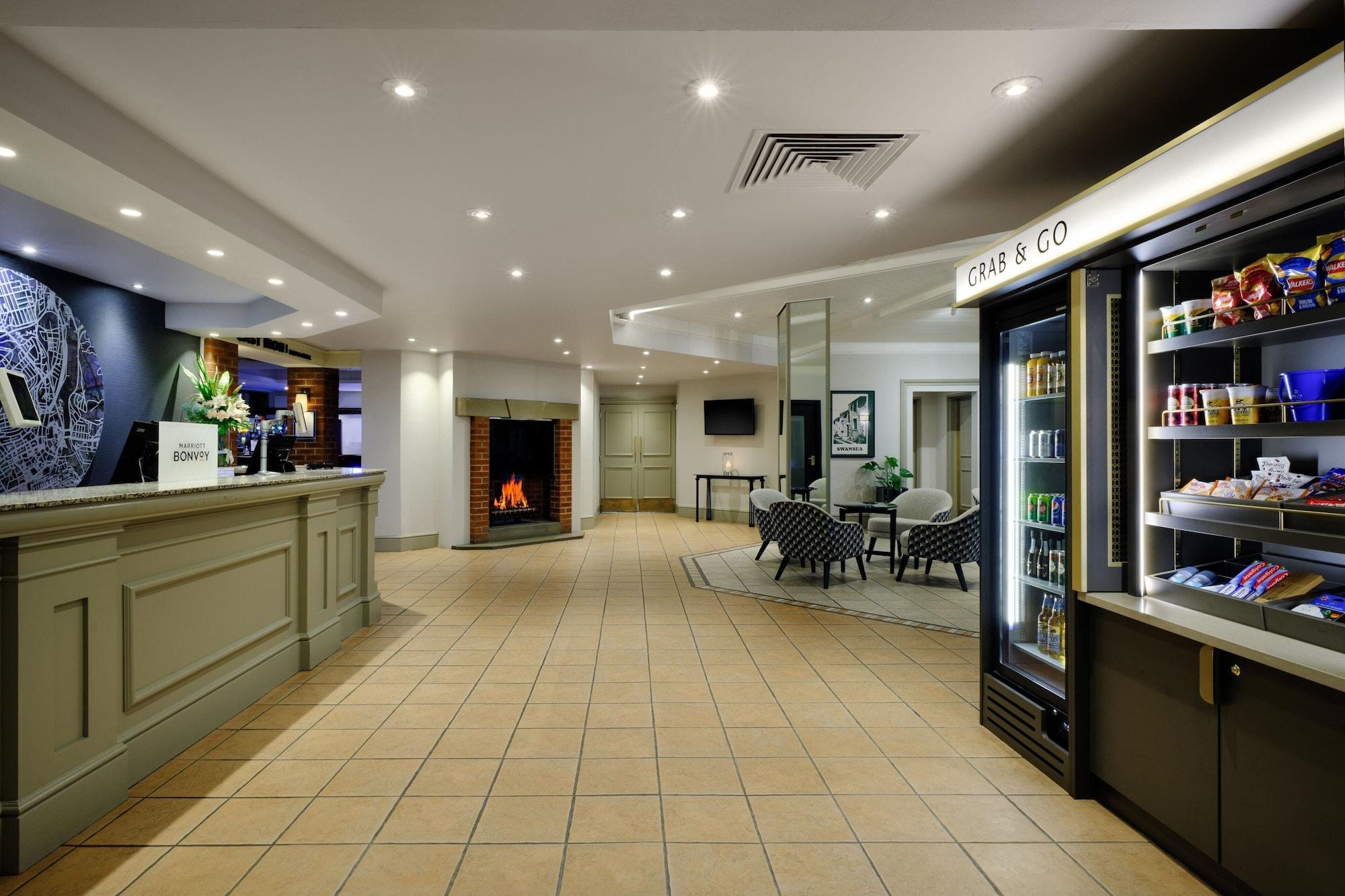 Vista Lobby Delta Hotels by Marriott Swansea