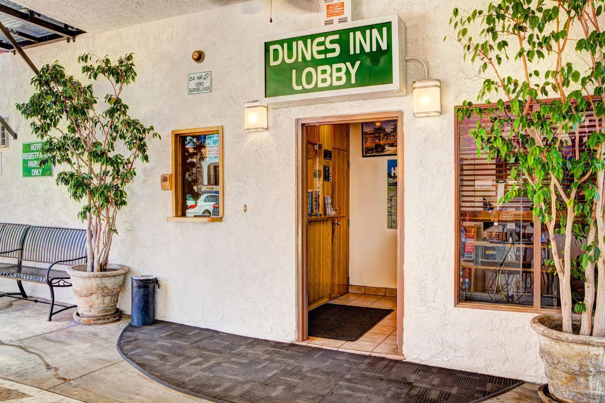 Vista Lobby Dunes Inn Sunset