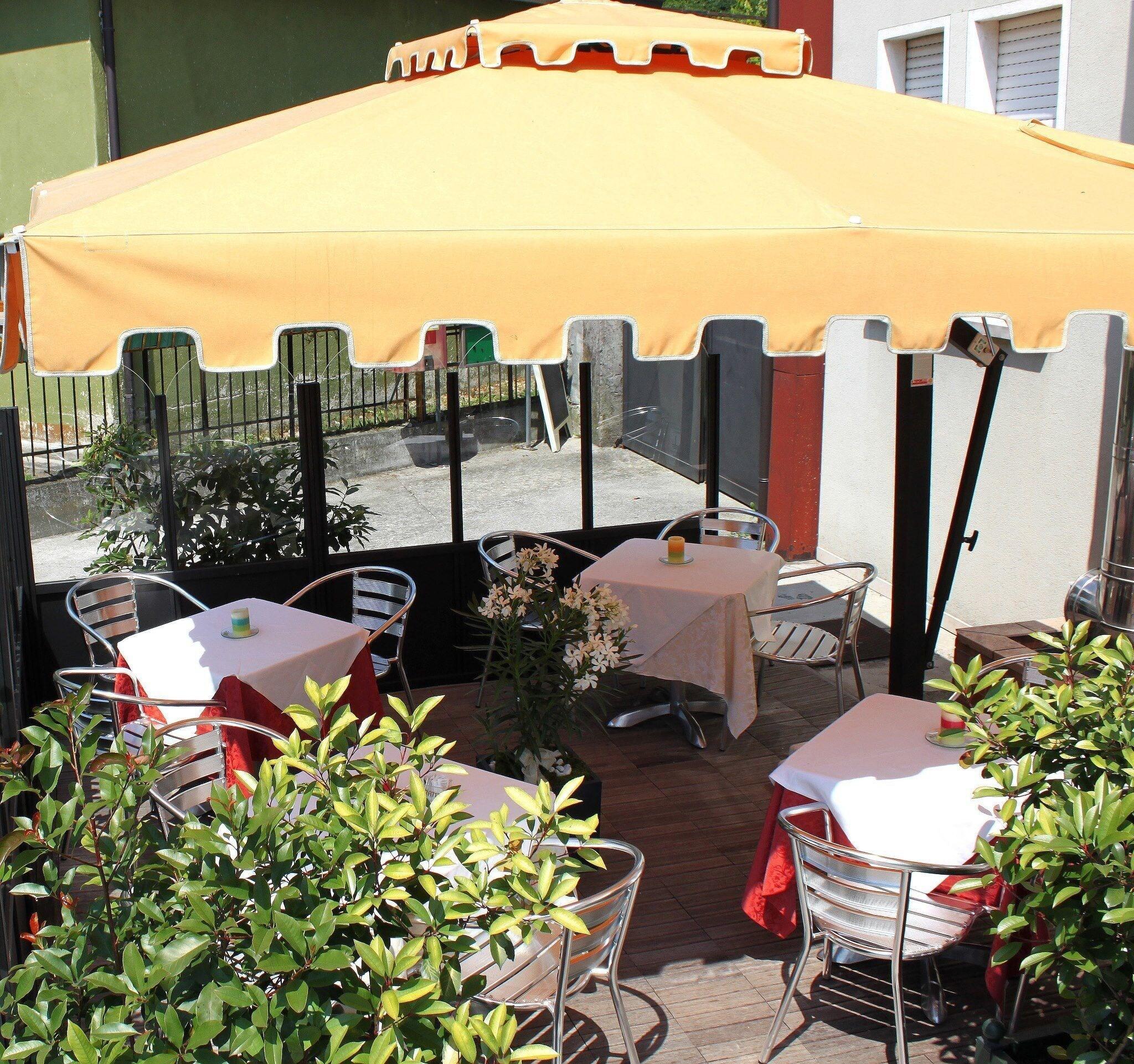 Varios Albergo Ristorante Fratte