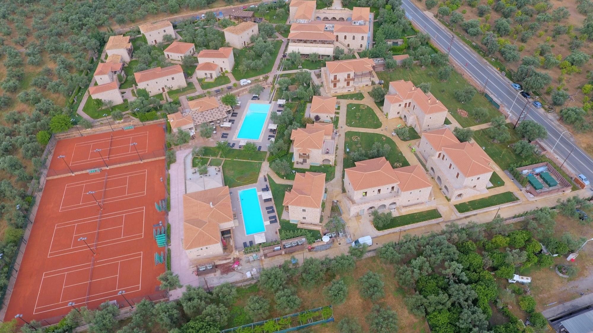 Vista Exterior Mystras Grand Palace Resort & Spa