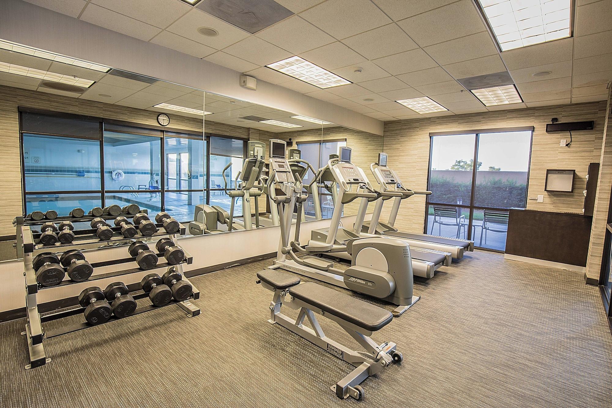 Gimnasio Courtyard by Marriott Merced