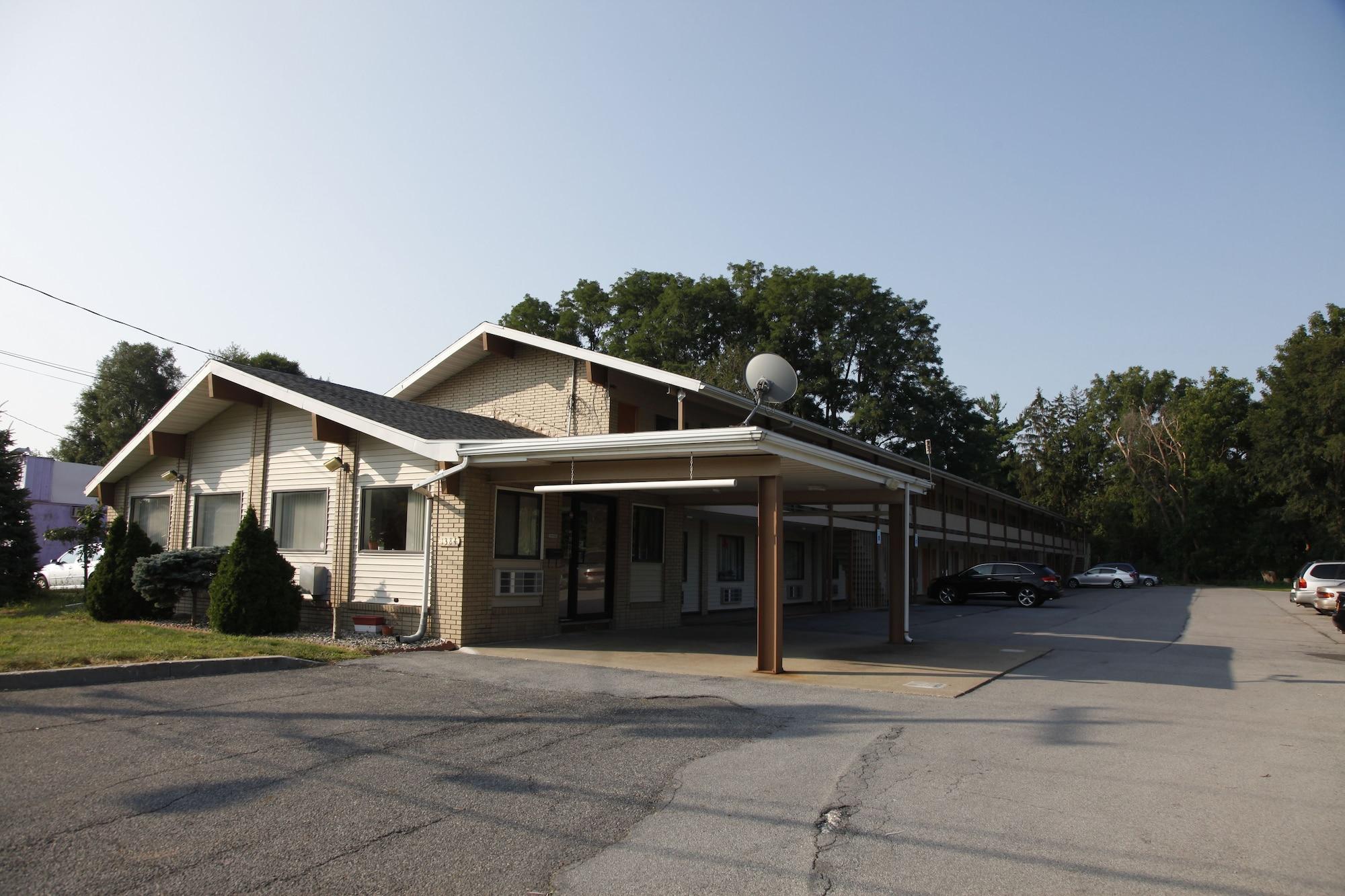 Vista Exterior Scottish Inns Albany