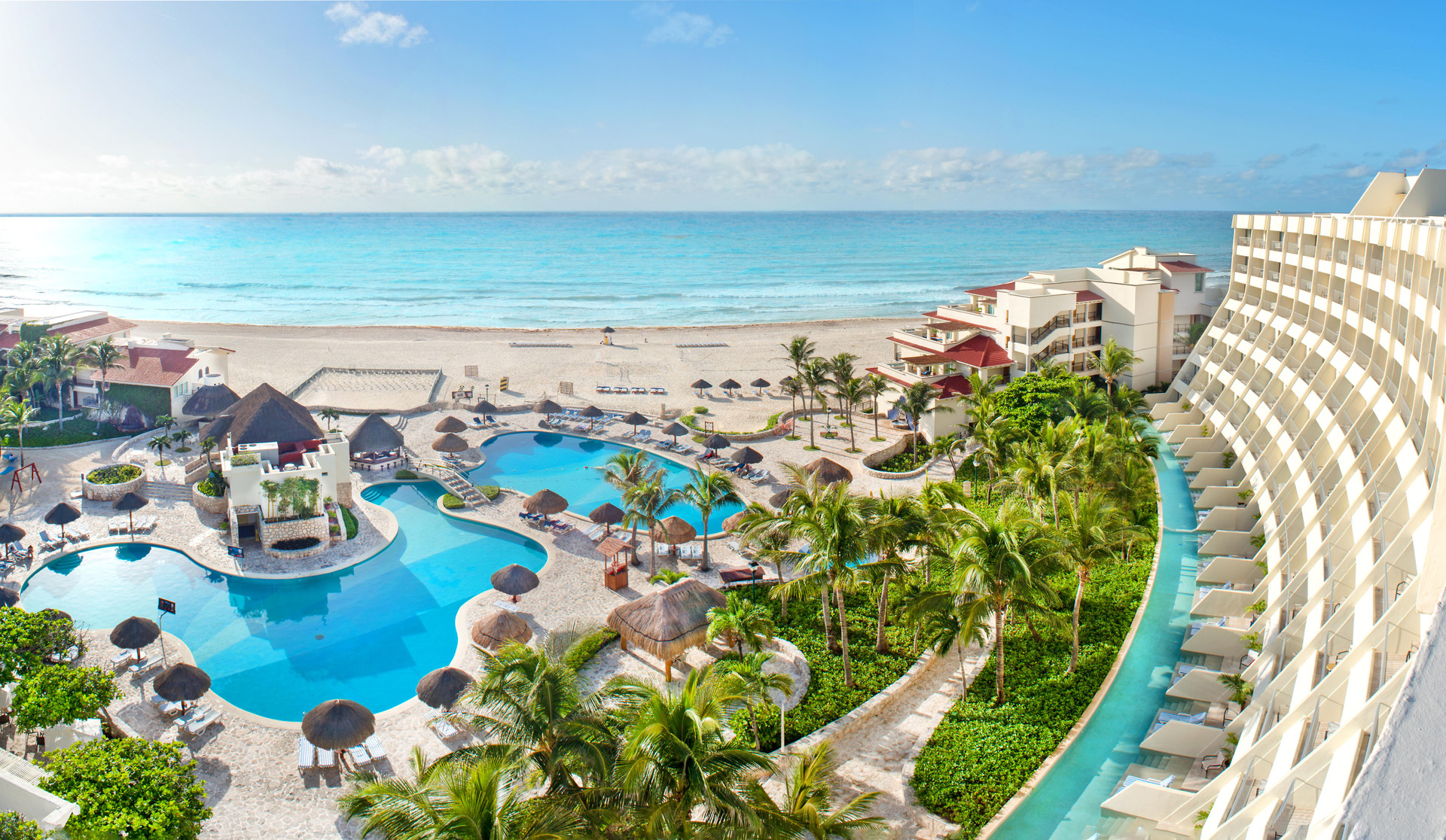 Vista Exterior Grand Park Royal Cancún