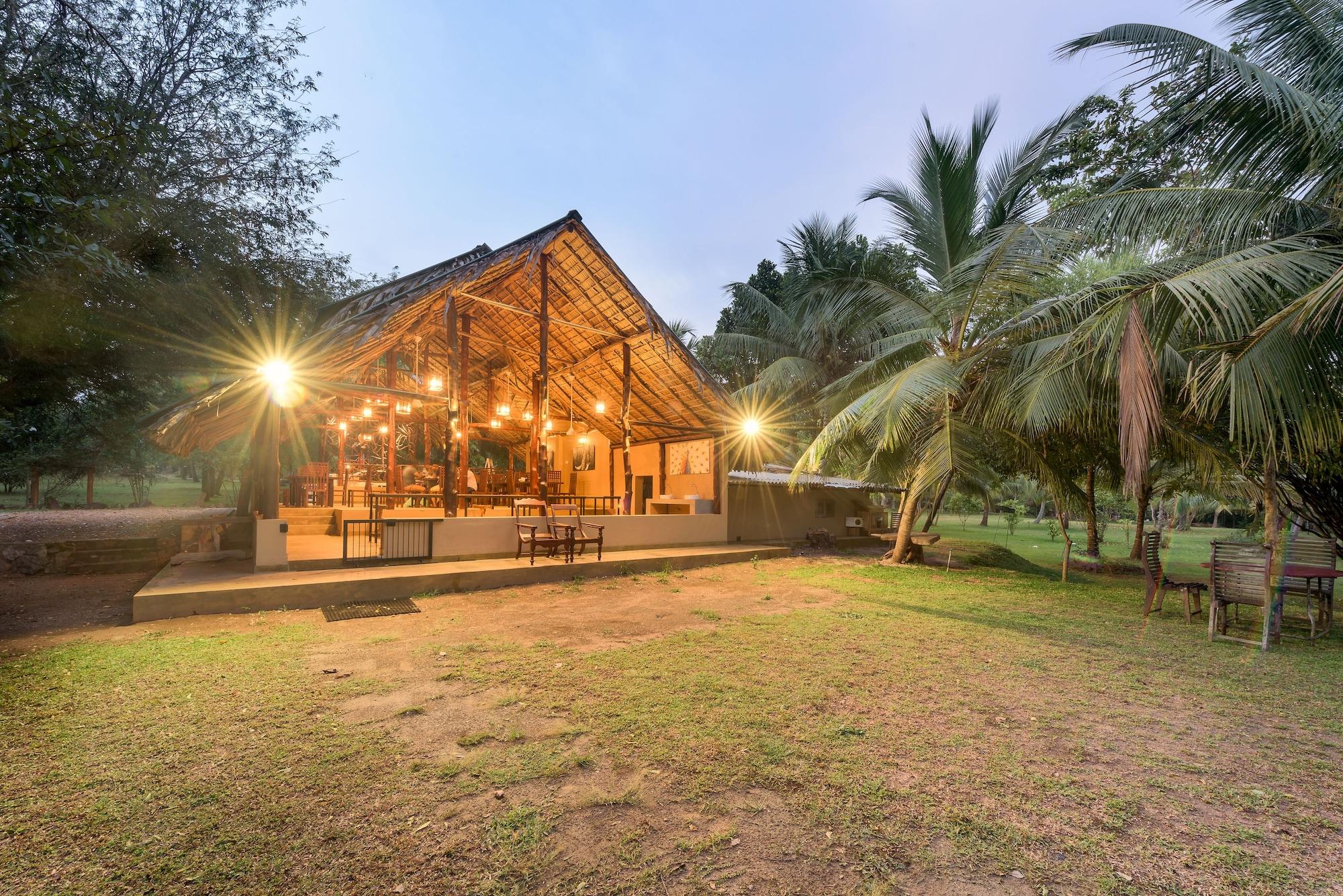 Vista Exterior Thuduwa Camp