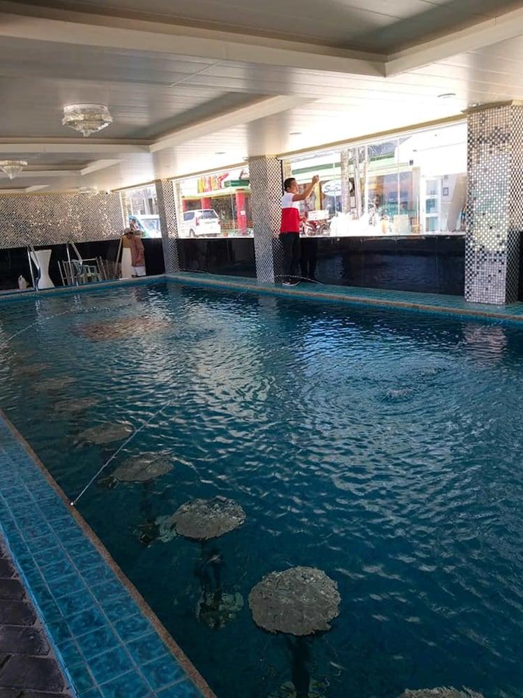 Vista Piscina Riverwalk Casino Hotel