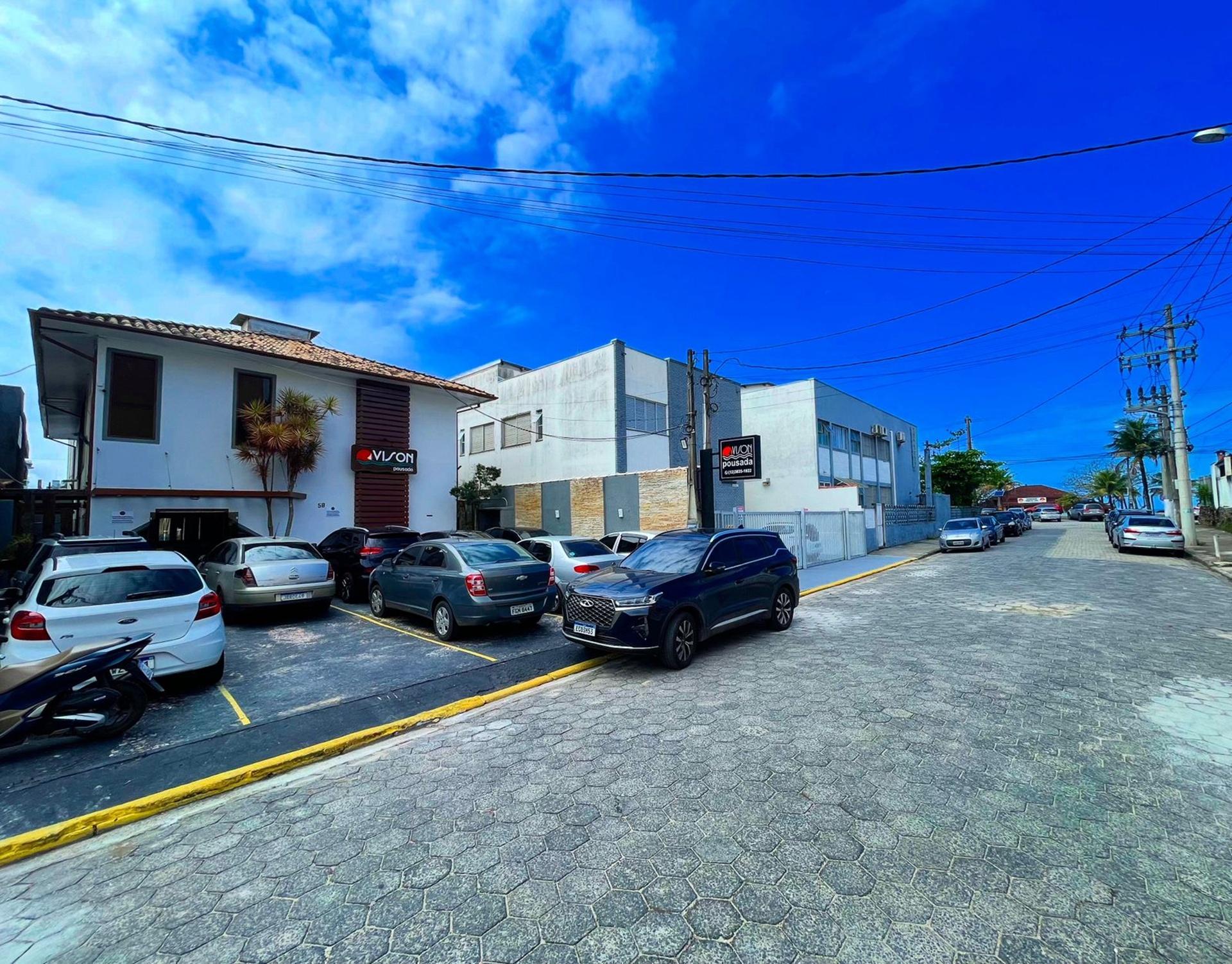 Estacionamiento Pousada Vison Ubatuba - Praia Grande