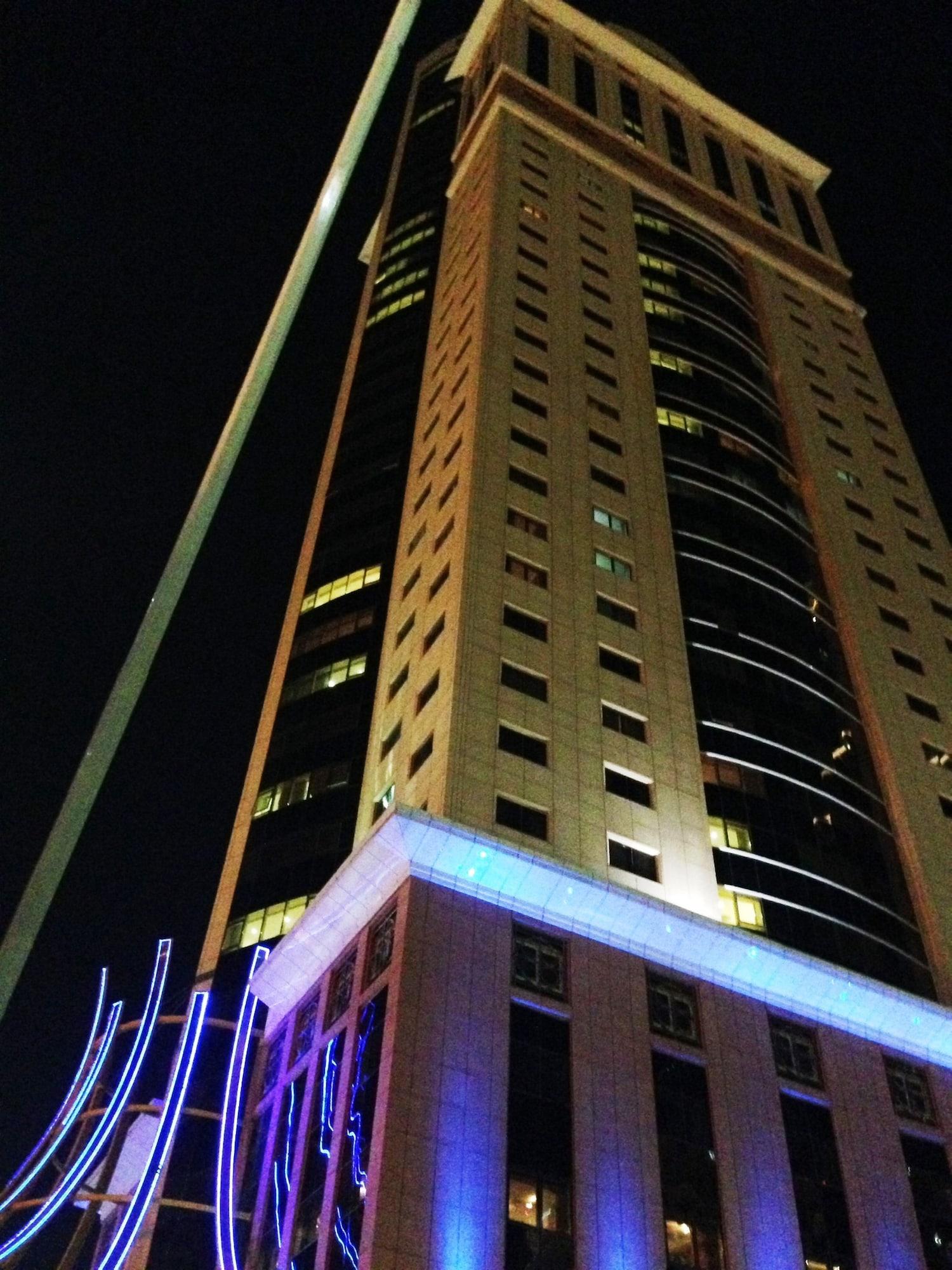 Vista Exterior Magnum Hotel & Suites West Bay