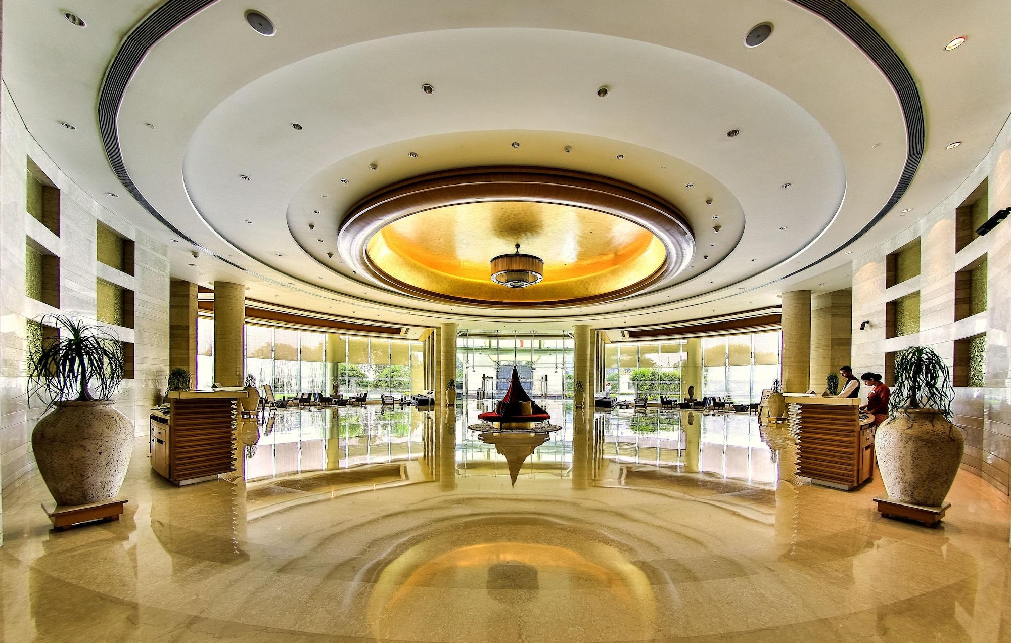 Vista Lobby The LaLiT Chandigarh