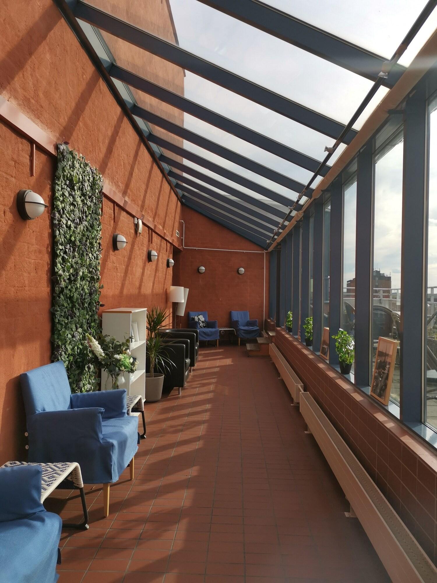 Varios 2HOME HOTEL SOLNA