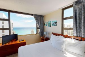 Alquiler Temporario - 36th Floor Deluxe Ocean View Condo with Free Parking & Wifi