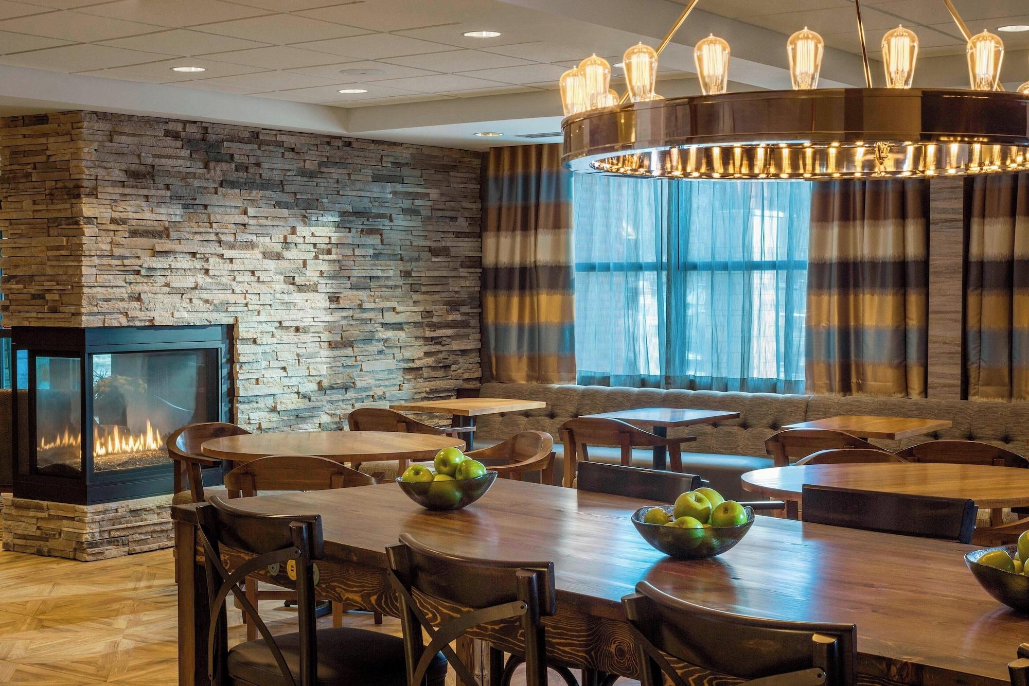 Restaurant Fairfield Inn & Suites by Marriott Waterbury Stowe