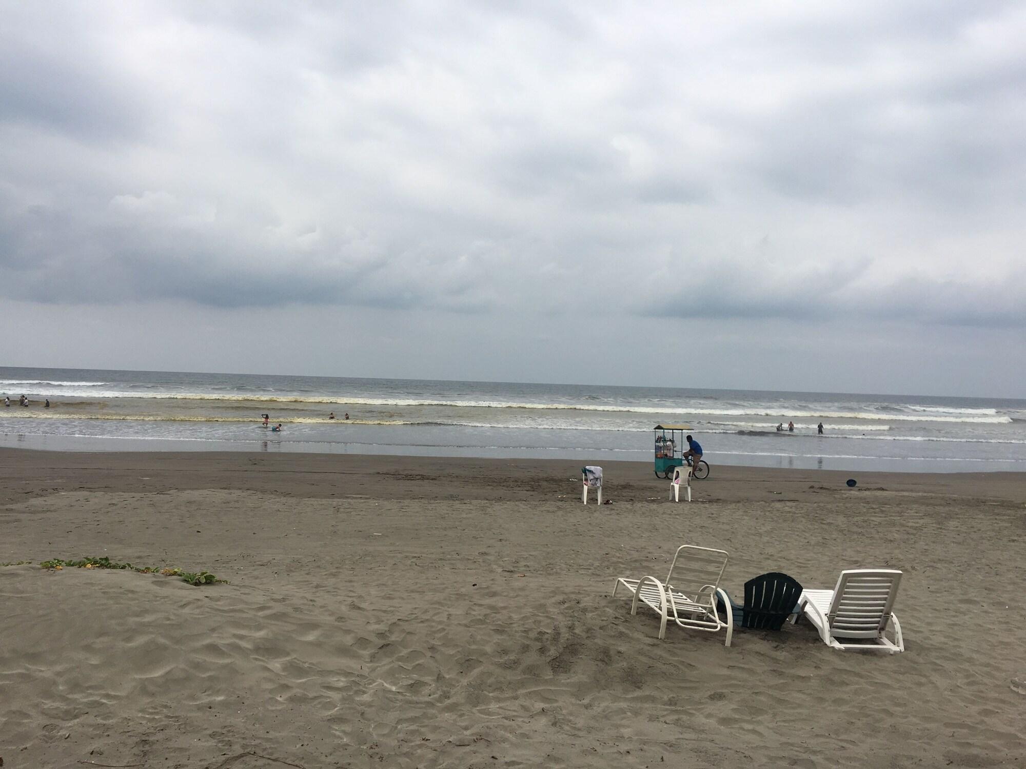 Playa Hotel Cucolindo Surf