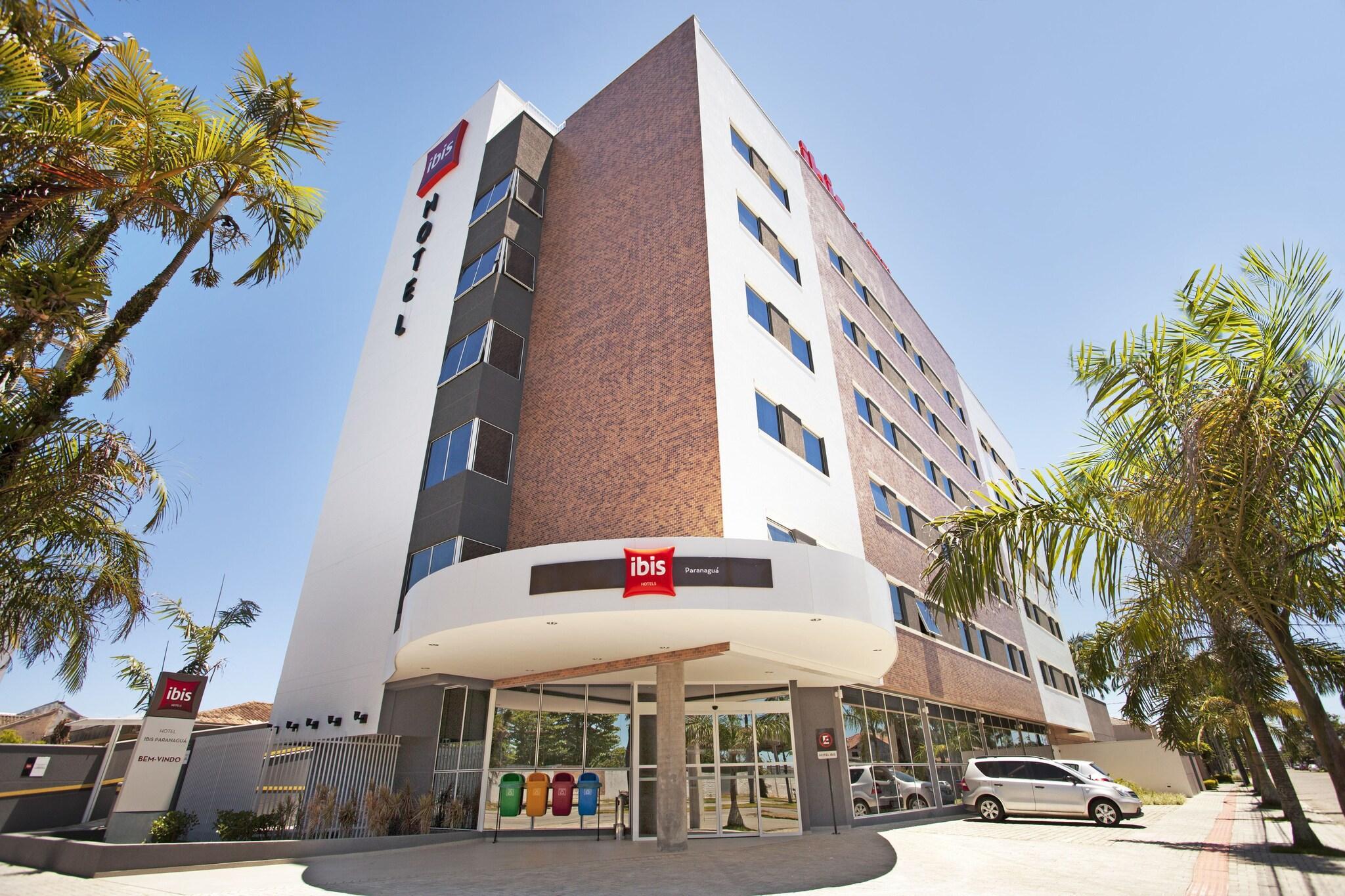 Vista Exterior Ibis Paranagua