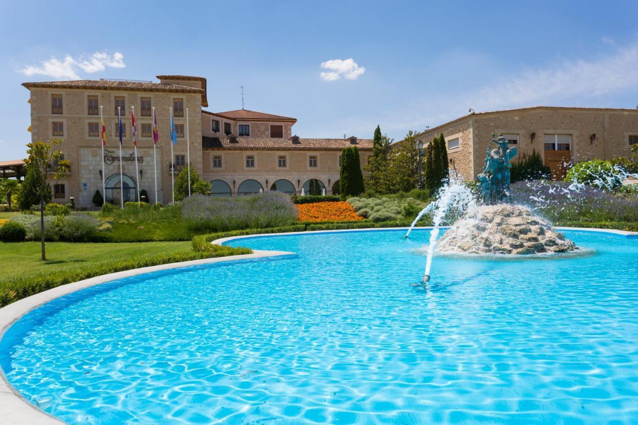 Vista Exterior Hotel Torremilanos