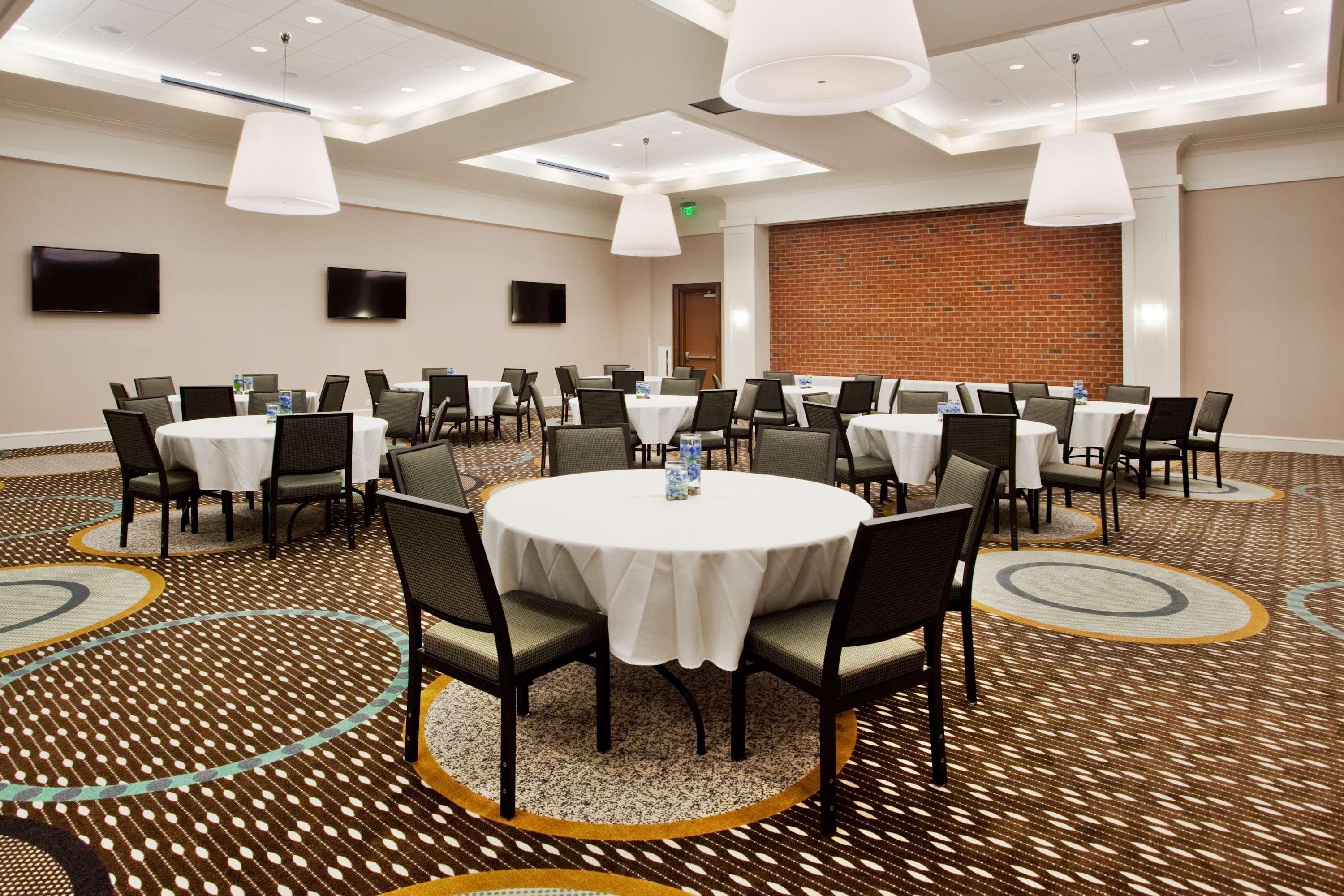 Centro de Negocios Hampton Inn & Suites Chapel Hill-Carrboro/Downtown