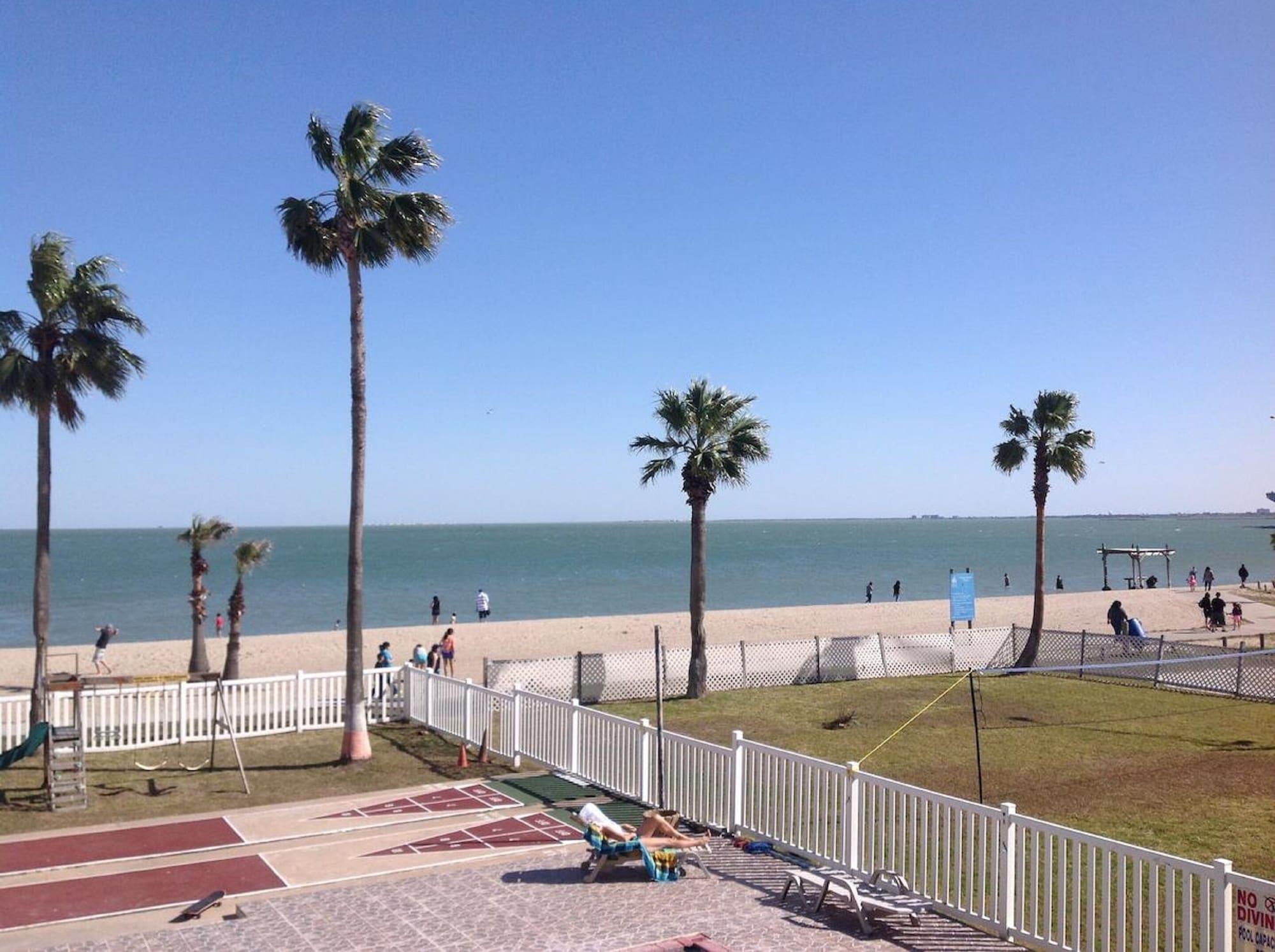 Playa Sea Shell Inn Motel