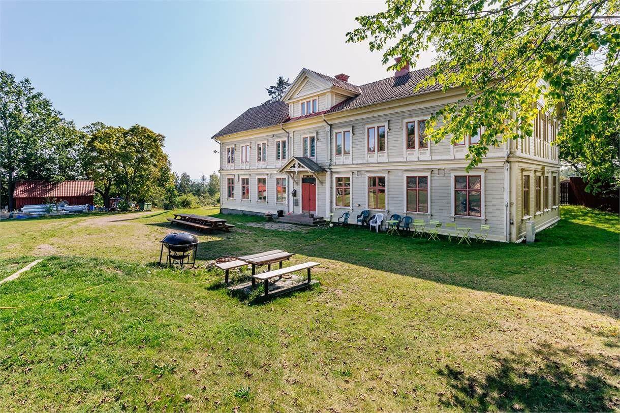 Vista Exterior Piece of Hjo Vandrarhem