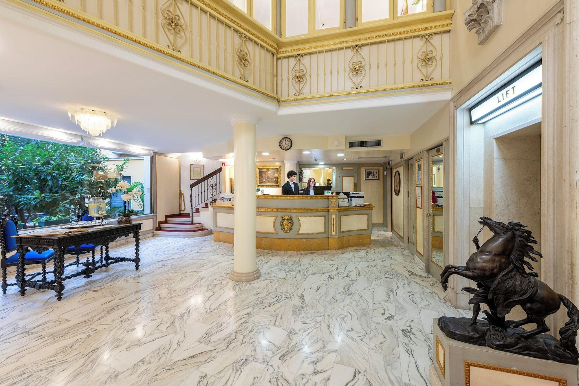 Vista Lobby Majestic Toscanelli