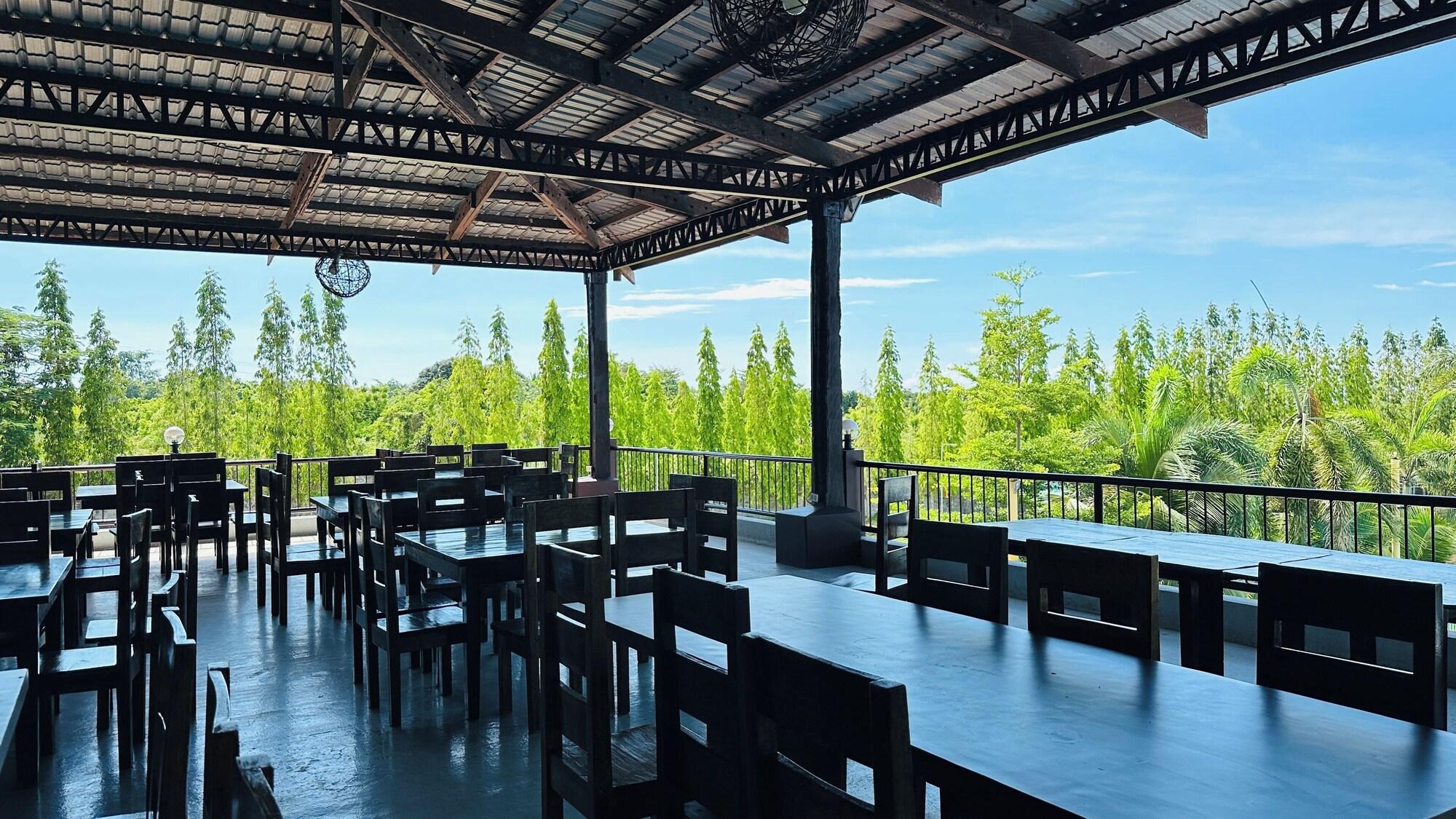 Restaurant Tugsaw Resort