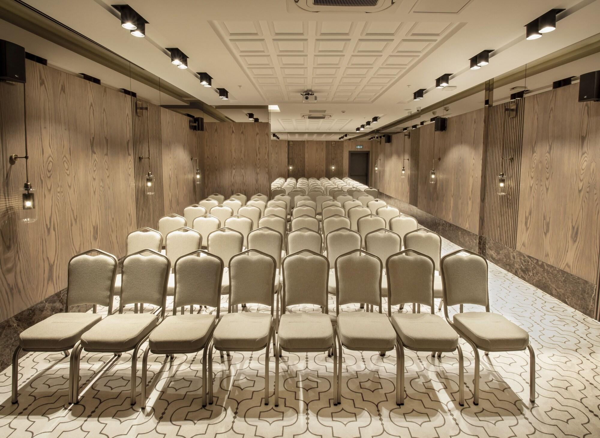 Sala de Reuniones Elite World Comfy Samsun Atakum