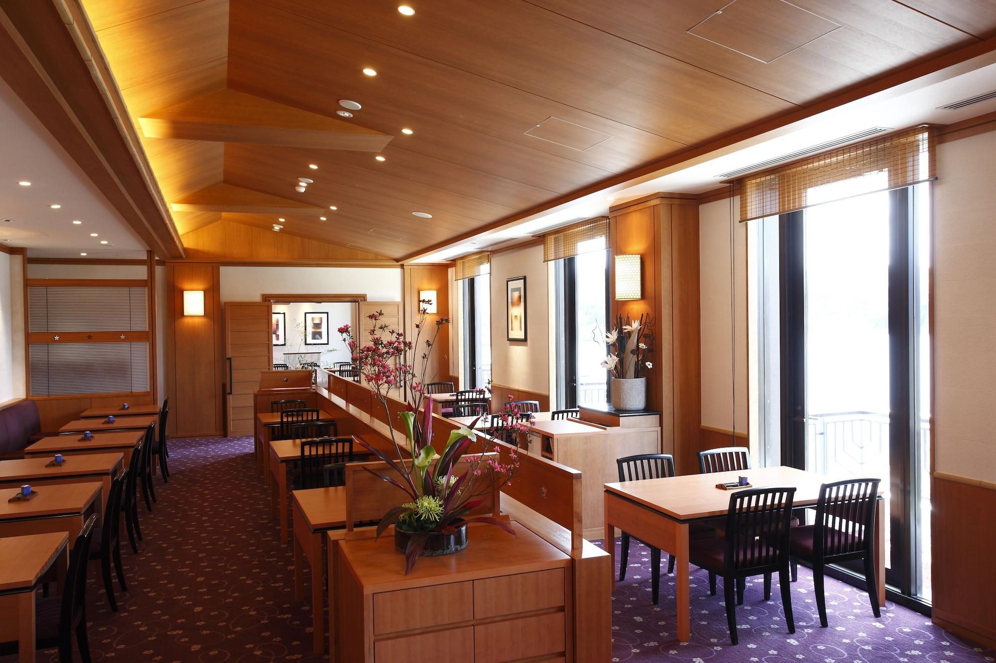 Restaurant Hotel de Yama, Hakone Lake Side