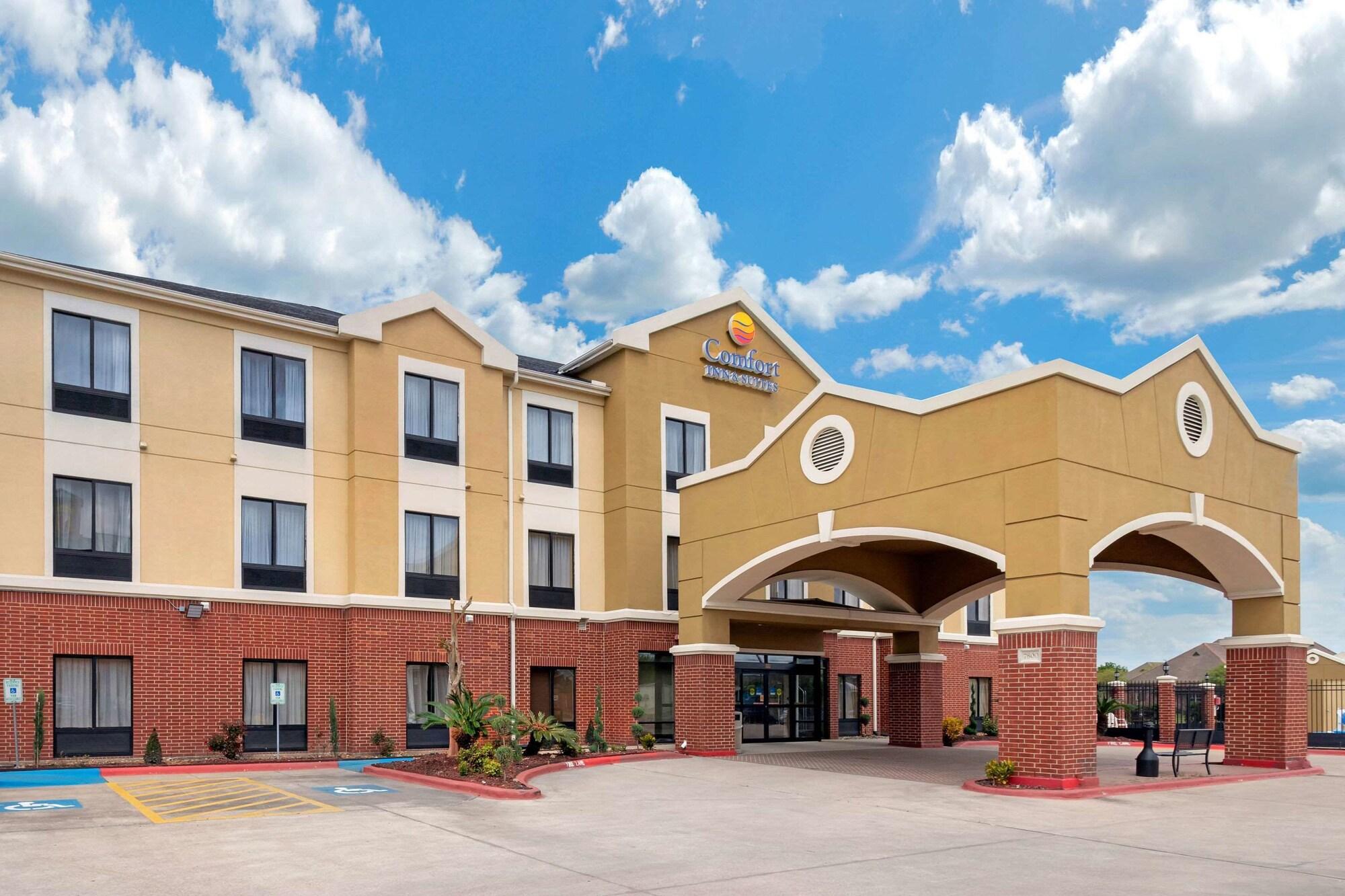 Vista Exterior Comfort Inn & Suites Port Arthur-Port Neches