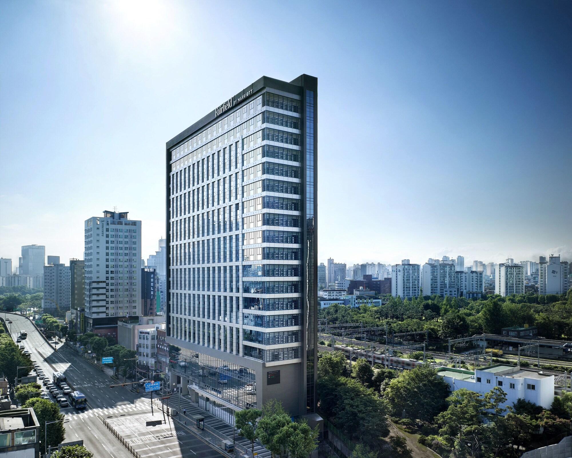 Vista Exterior Fairfield by Marriott Seoul