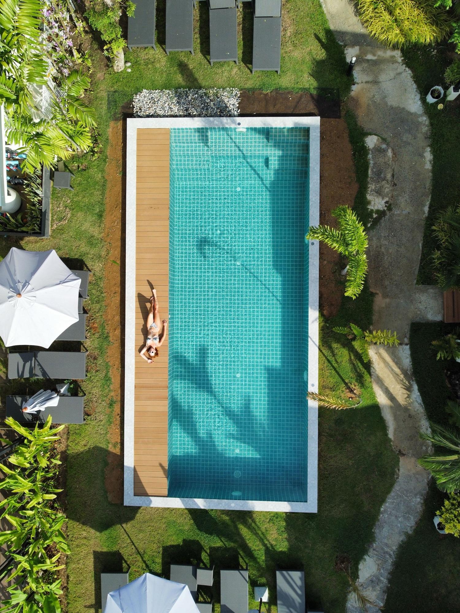 Vista Piscina La Casa Bangtao Resort