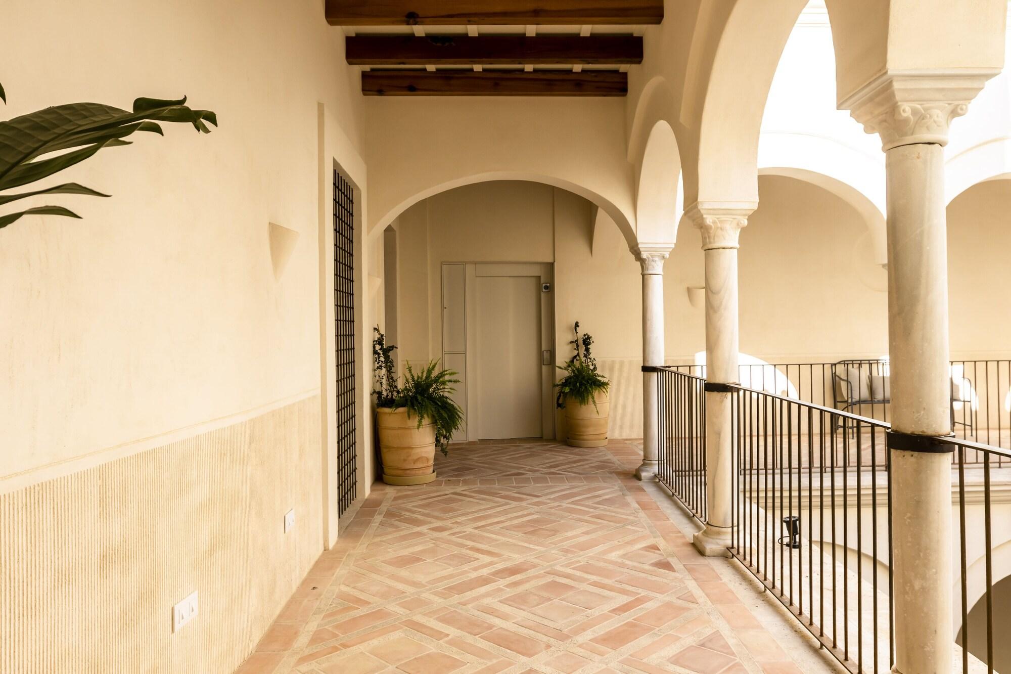 Varios Casa del Rey Sabio