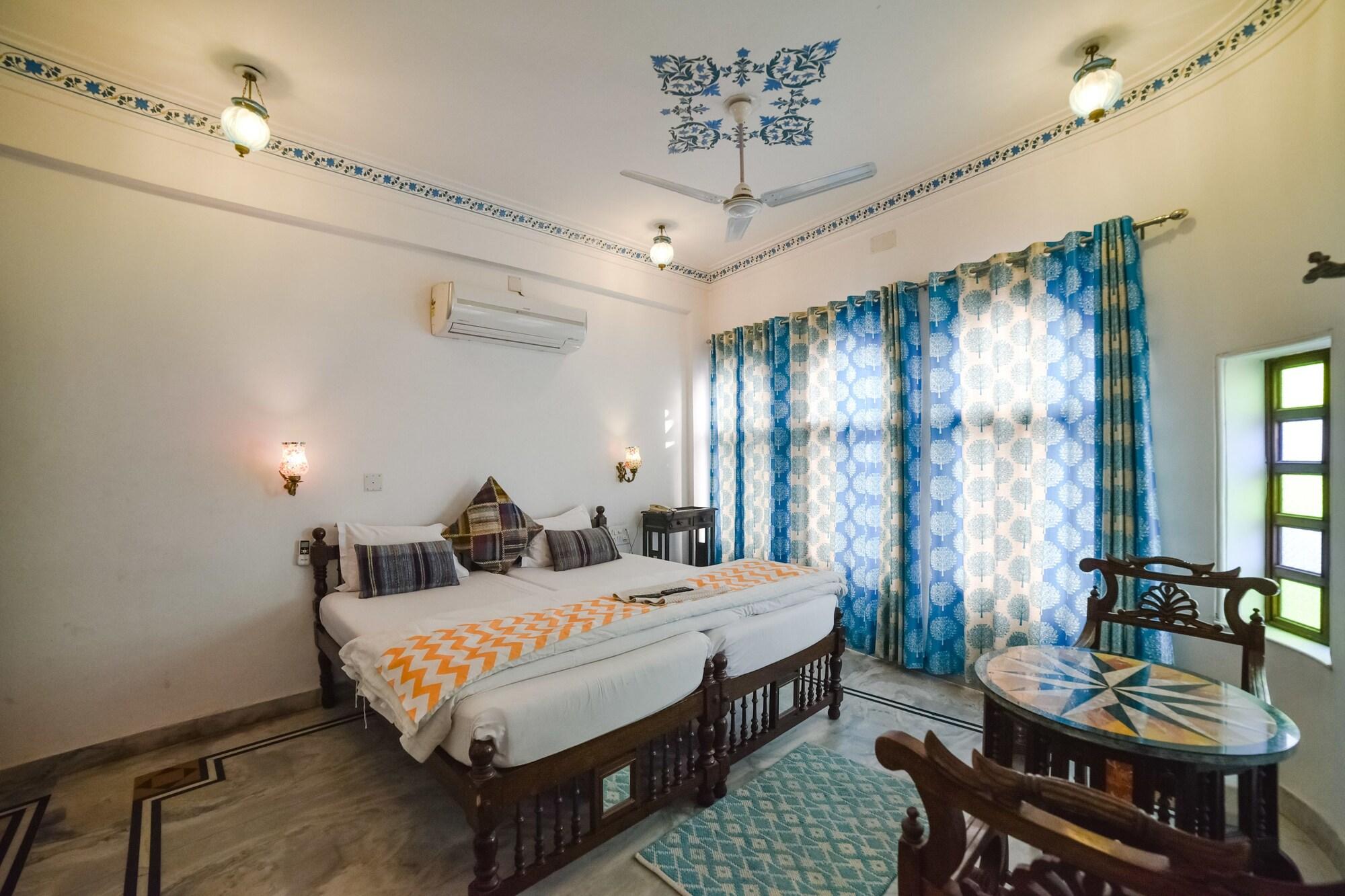 Habitación Hotal Devraj Niwas on Lake Pichola Udaipur