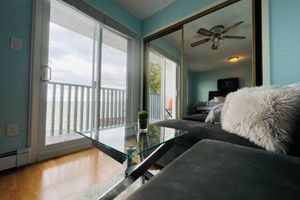 Alquiler Vacacional - BEAUTIFUL WATERFRONT HOME W/ LAKE ST. CLAIR VIEWS!