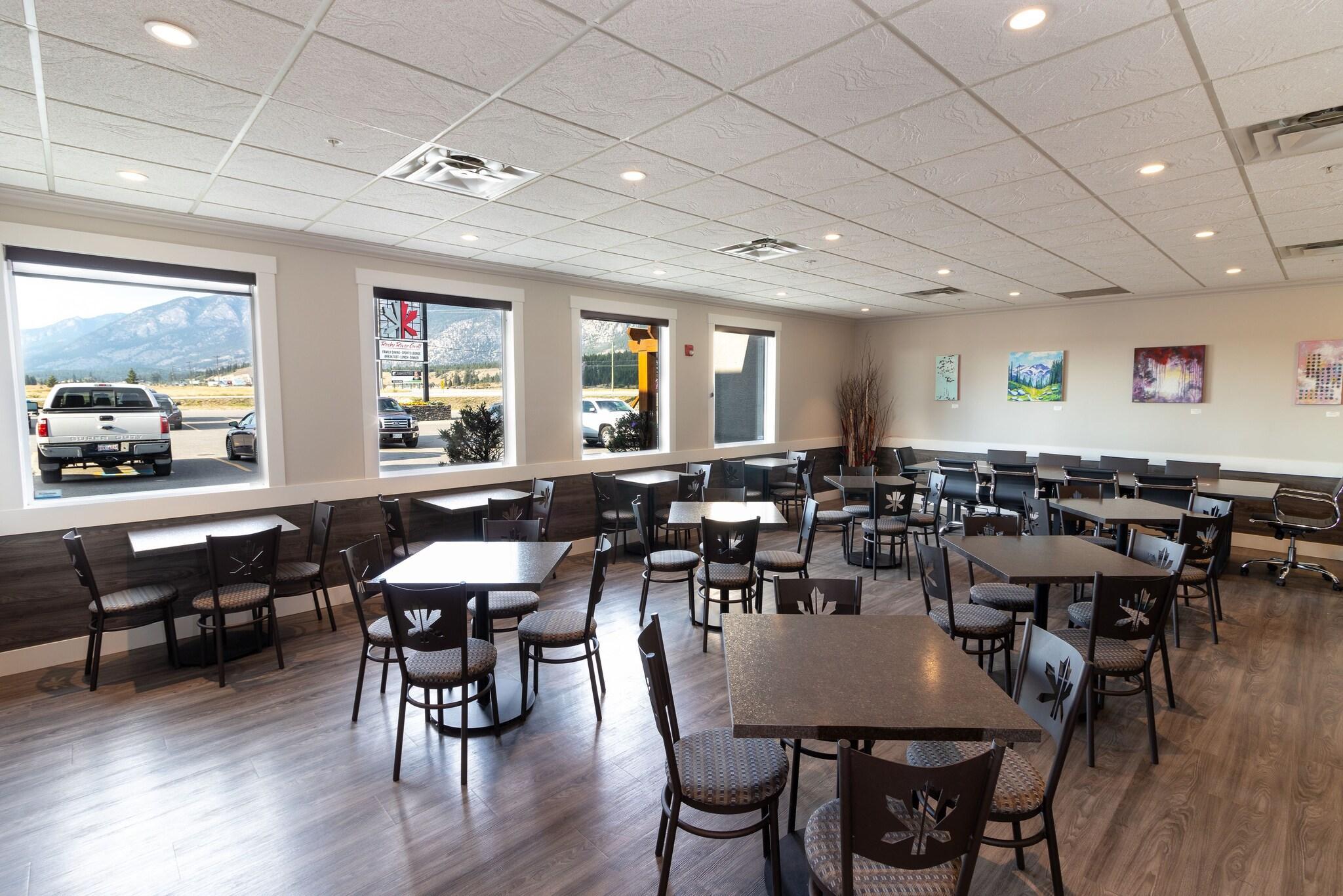 Restaurant The Kanata by BCMInns Invermere
