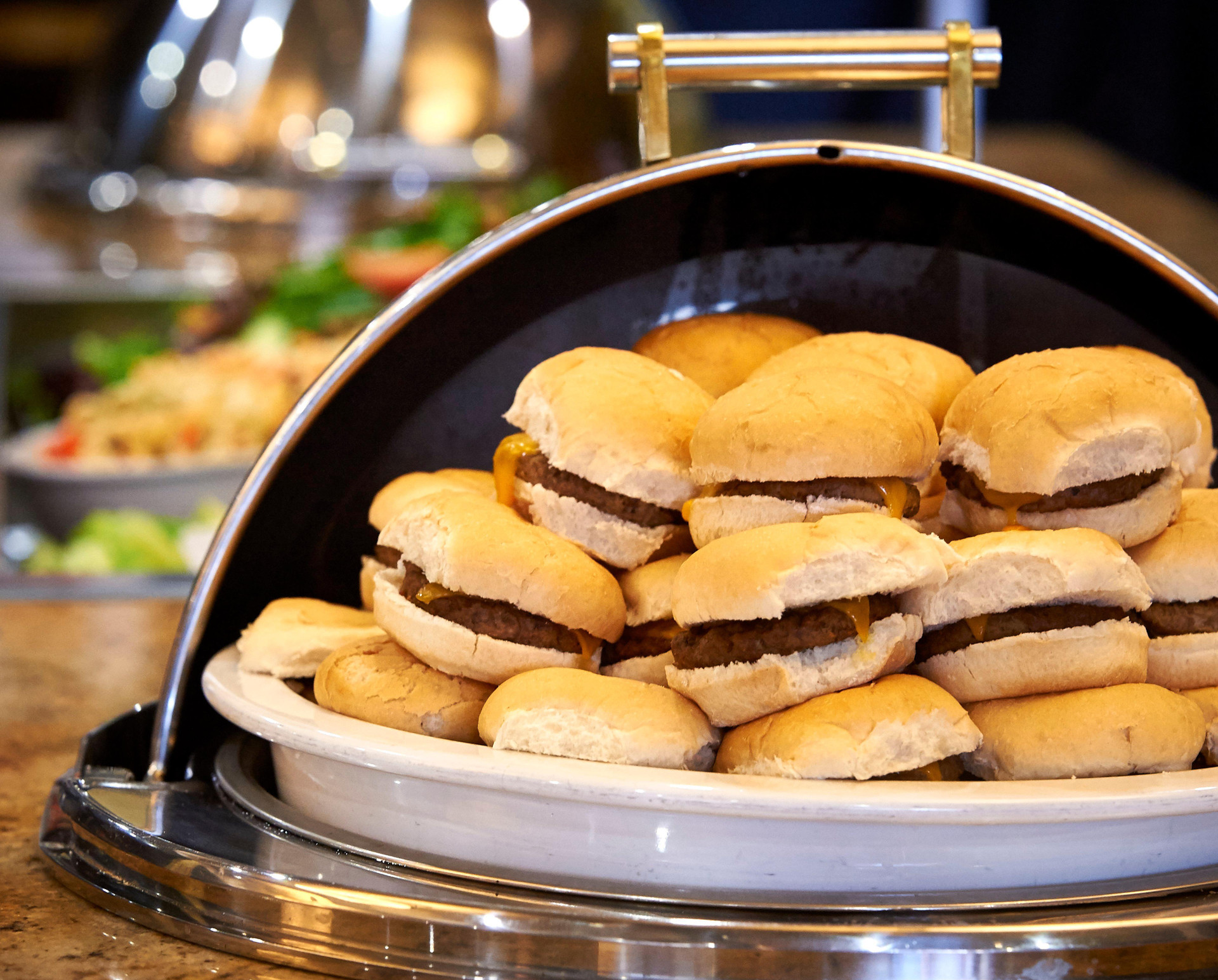 Restaurant Staybridge Suites Hamilton Downtown by IHG