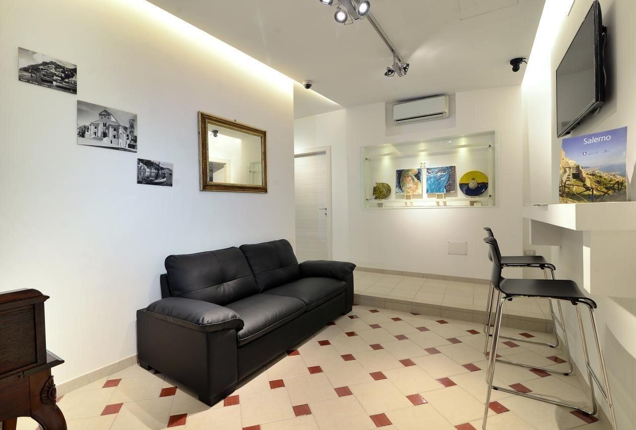 Vista Lobby Santi e Saraceni