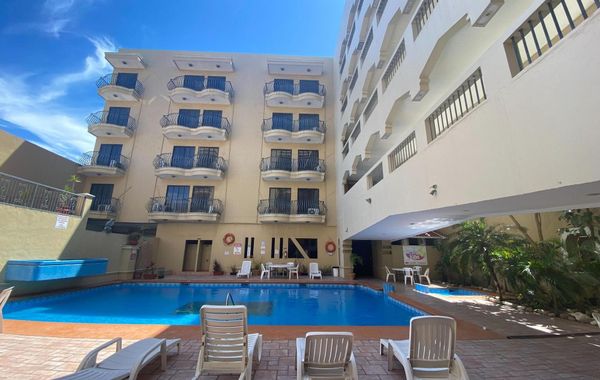 Grand Royal Tampico