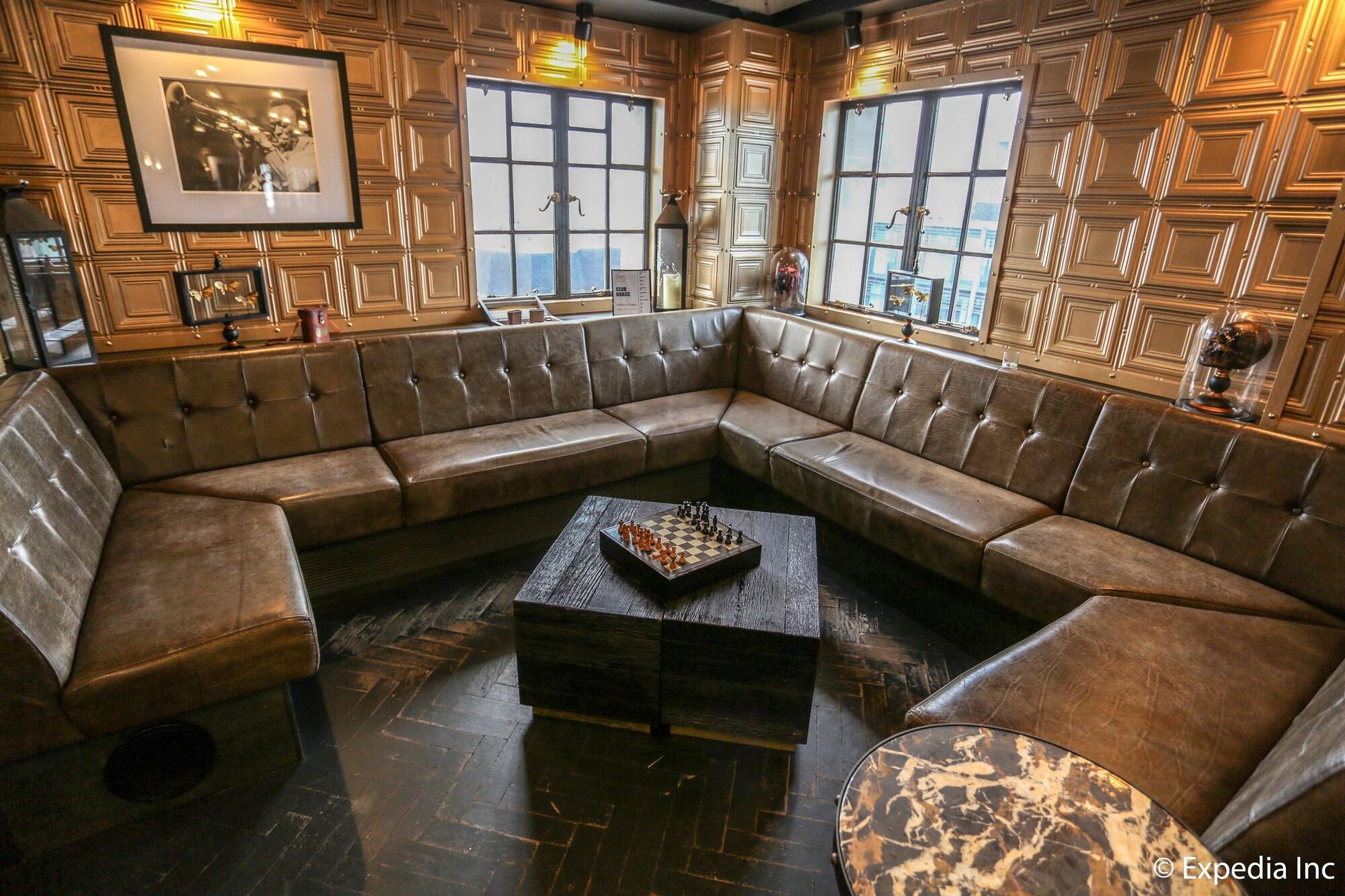 Bar/Salón Hotel Gotham