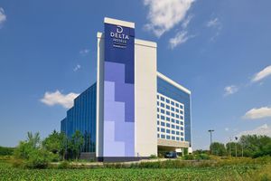 Alojamiento - Delta Hotel Philadelphia Airport