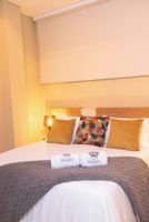 Alquiler Vacacional - Spacious 6-bedroom house in charming Cartagena with hot tub & AC