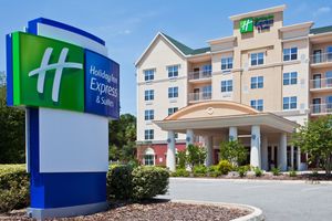 Alojamiento - Holiday Inn Express & Suites Lakeland North - I-4 by IHG