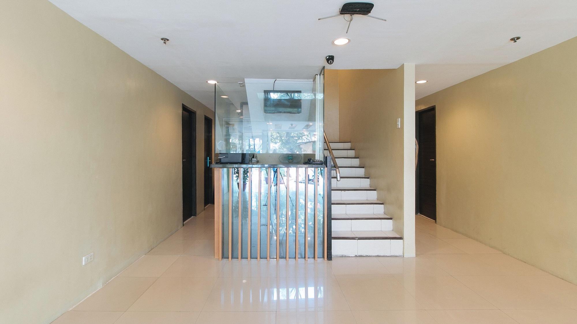 Vista Lobby UrbanViewSanAntonio'sPlaceSampalocManila