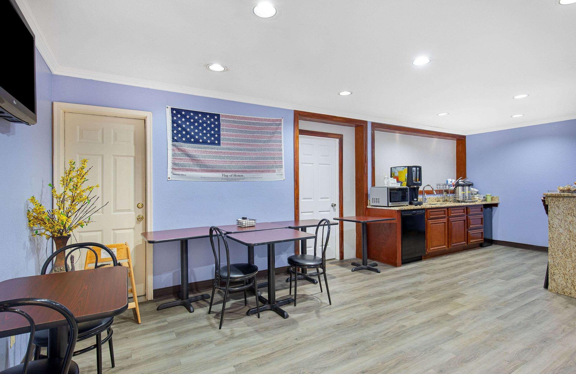 Restaurant Days Inn by Wyndham Savannah