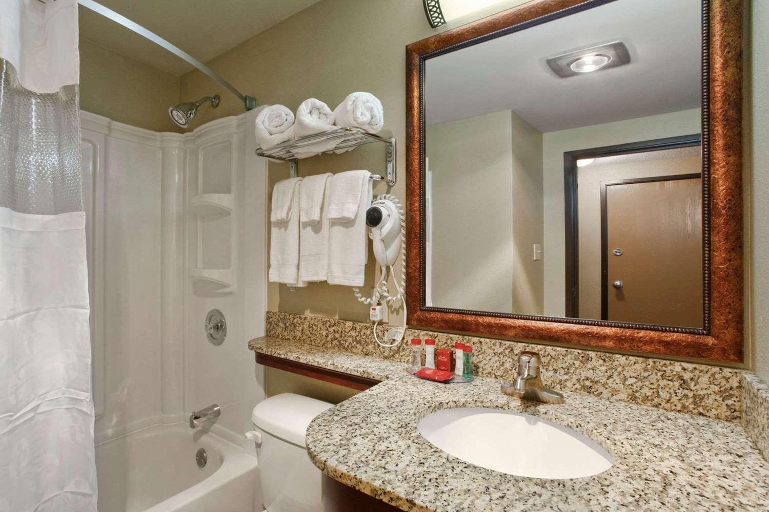 Habitación Roosevelt Grand Dakota, SureStay Collection by Best Western